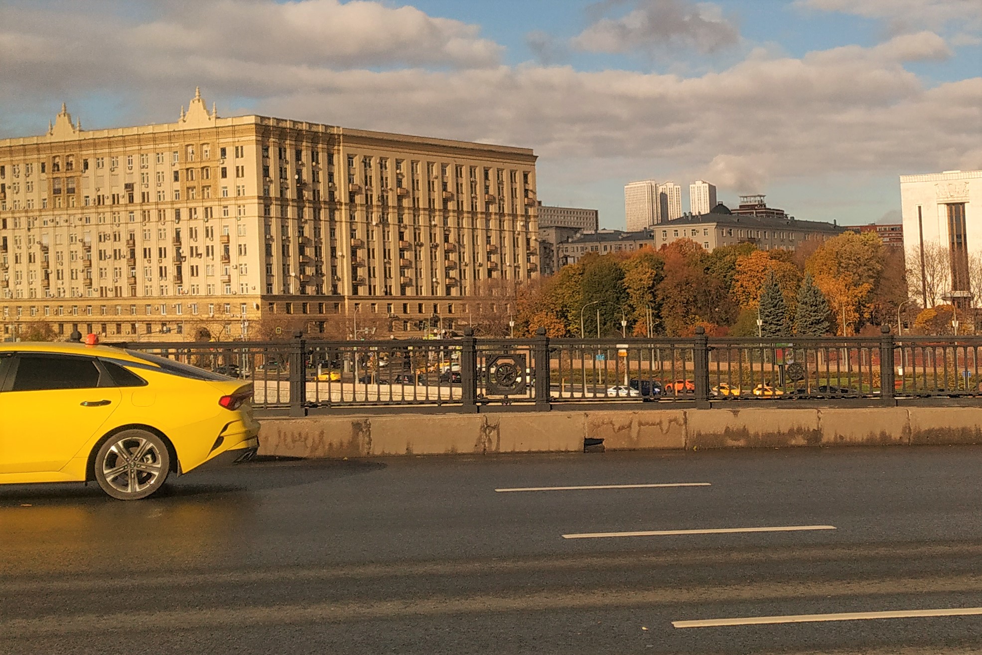 Заказать такси в Москве недорого - Авто мира